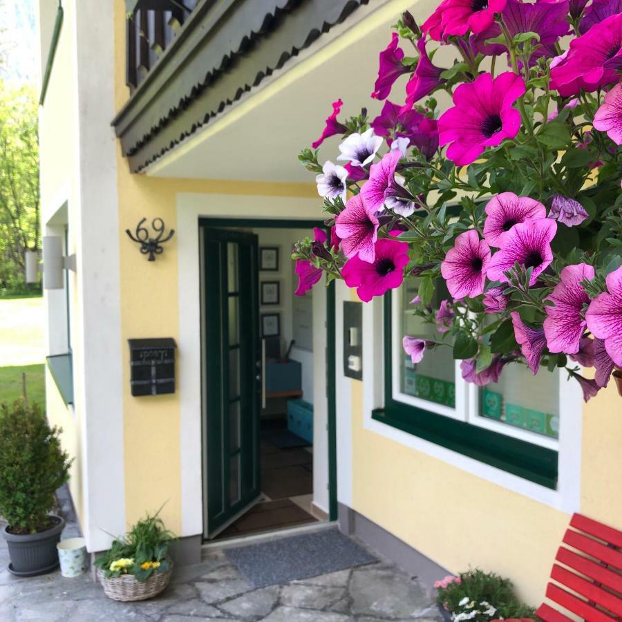 Landhaus Lilly Bed & Breakfast Obertraun Exterior photo